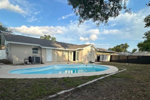 House in Brandon, Florida 4 bedrooms, 156.73 sq.m. № 1767756 - photo 16