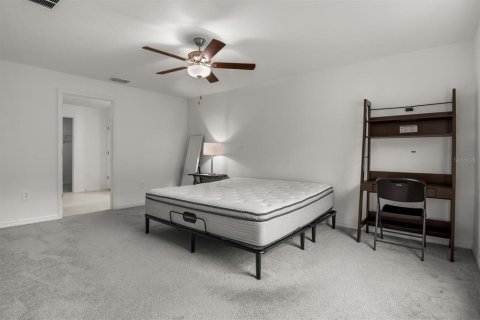 House in Lakeland, Florida 4 bedrooms, 178.19 sq.m. № 2212054 - photo 14