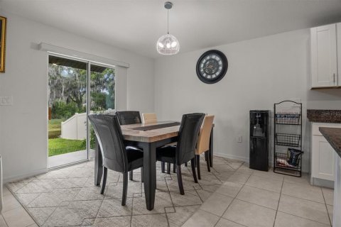 House in Lakeland, Florida 4 bedrooms, 178.19 sq.m. № 2212054 - photo 6