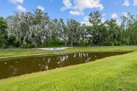 House in Lakeland, Florida 4 bedrooms, 178.19 sq.m. № 2212054 - photo 27