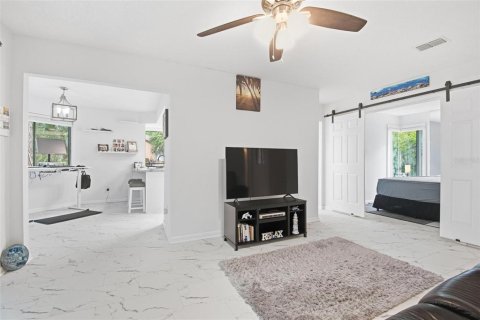 Condo in Palm Coast, Florida, 1 bedroom № 2094823 - photo 11