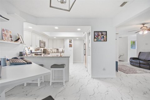 Condo in Palm Coast, Florida, 1 bedroom № 2094823 - photo 13