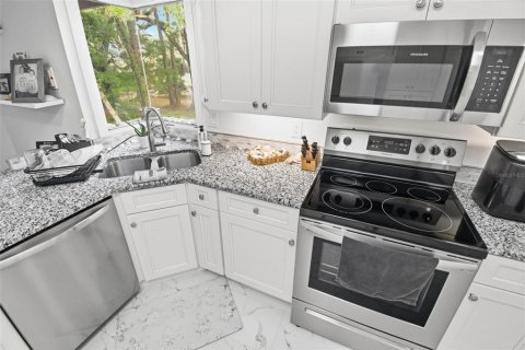 Condo in Palm Coast, Florida, 1 bedroom № 2094823 - photo 20