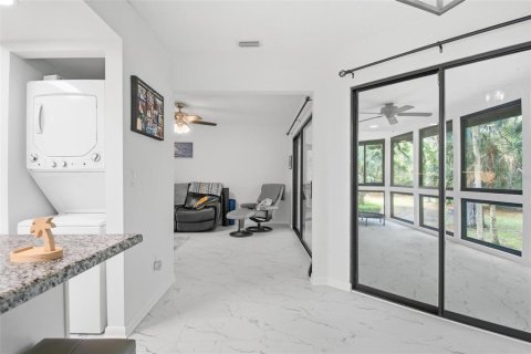 Condo in Palm Coast, Florida, 1 bedroom № 2094823 - photo 14