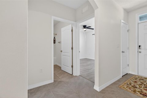 Купить виллу или дом в Лейкленд, Флорида 8 комнат, 173.45м2, № 2123341 - фото 5