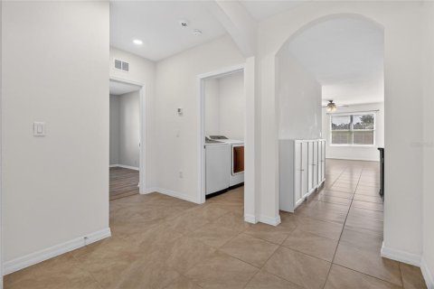 Купить виллу или дом в Лейкленд, Флорида 8 комнат, 173.45м2, № 2123341 - фото 11