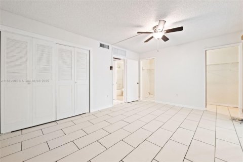 Copropriété à louer à Miami Gardens, Floride: 1 chambre, 64.29 m2 № 1946810 - photo 16