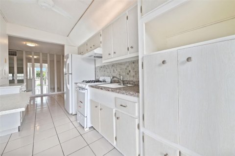 Copropriété à louer à Miami Gardens, Floride: 1 chambre, 64.29 m2 № 1946810 - photo 14