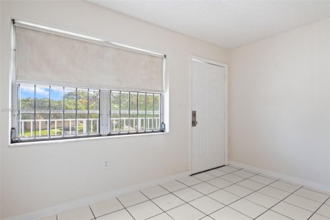 Copropriété à louer à Miami Gardens, Floride: 1 chambre, 64.29 m2 № 1946810 - photo 3