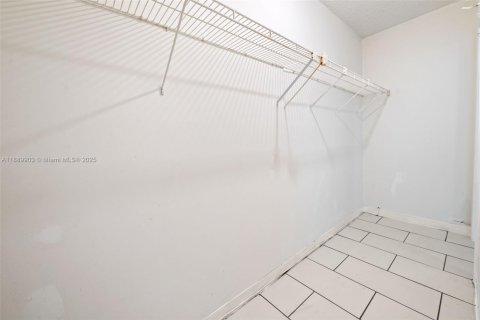 Copropriété à louer à Miami Gardens, Floride: 1 chambre, 64.29 m2 № 1946810 - photo 20