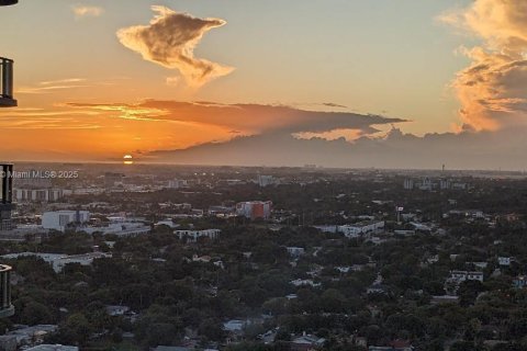 Copropriété à vendre à Miami, Floride: 1 chambre, 56.86 m2 № 1972860 - photo 12