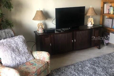 Condo in Sarasota, Florida, 1 bedroom  № 994592 - photo 5
