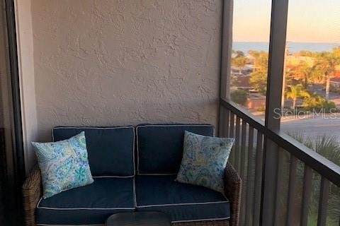 Condo in Sarasota, Florida, 1 bedroom  № 994592 - photo 14