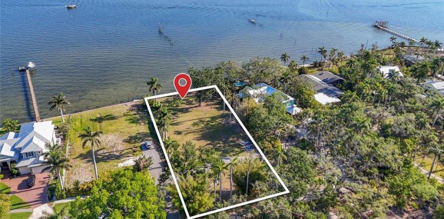 Land in Bradenton, Florida № 2099497