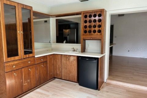 Villa ou maison à louer à Orlando, Floride: 4 chambres, 263.66 m2 № 2414880 - photo 8
