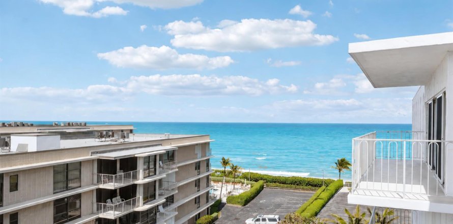 Condo in Palm Beach, Florida, 2 bedrooms  № 2173615