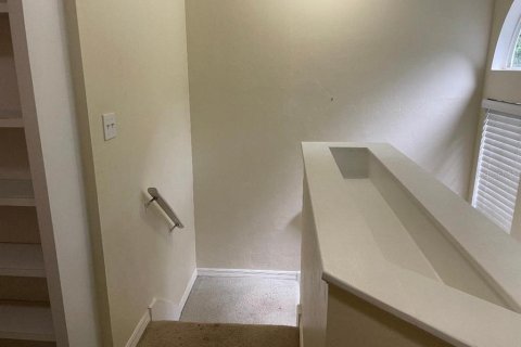 Condo in Gainesville, Florida, 2 bedrooms  № 1881186 - photo 10