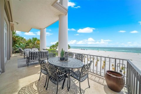 House in Clearwater, Florida 3 bedrooms, 330.64 sq.m. № 2157120 - photo 14