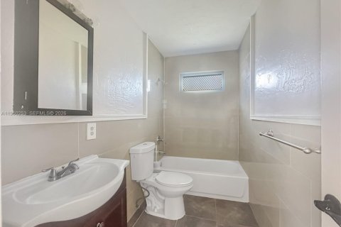 Снять в аренду виллу или дом в Майами, Флорида 2 спальни, 139.35м2, № 2005779 - фото 7