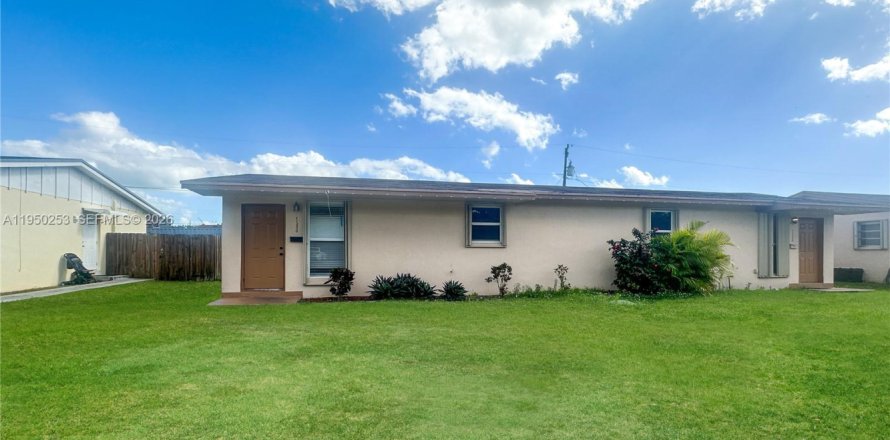 Дом в Майами, Флорида 2 спальни, 139.35м2 № 2005779