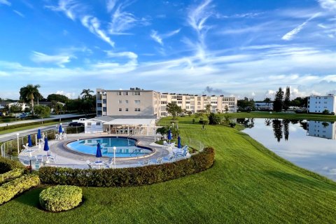 Condo in West Palm Beach, Florida, 1 bedroom  № 2087618 - photo 10
