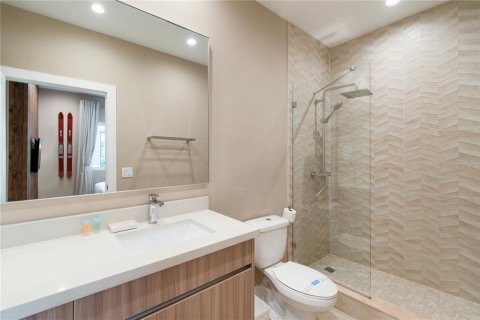 Adosado en venta en Kissimmee, Florida, 4 dormitorios, 218.88 m2 № 1786368 - foto 21