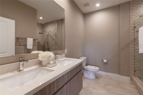 Adosado en venta en Kissimmee, Florida, 4 dormitorios, 218.88 m2 № 1786368 - foto 15