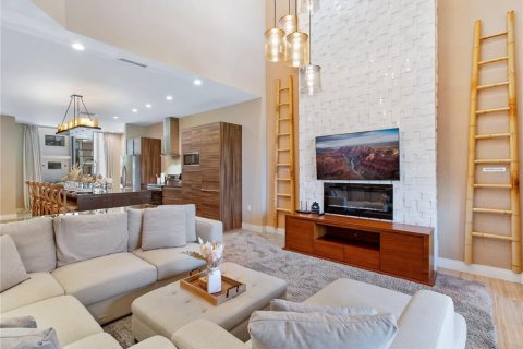 Adosado en venta en Kissimmee, Florida, 4 dormitorios, 218.88 m2 № 1786368 - foto 4