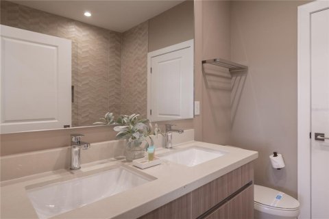 Adosado en venta en Kissimmee, Florida, 4 dormitorios, 218.88 m2 № 1786368 - foto 23