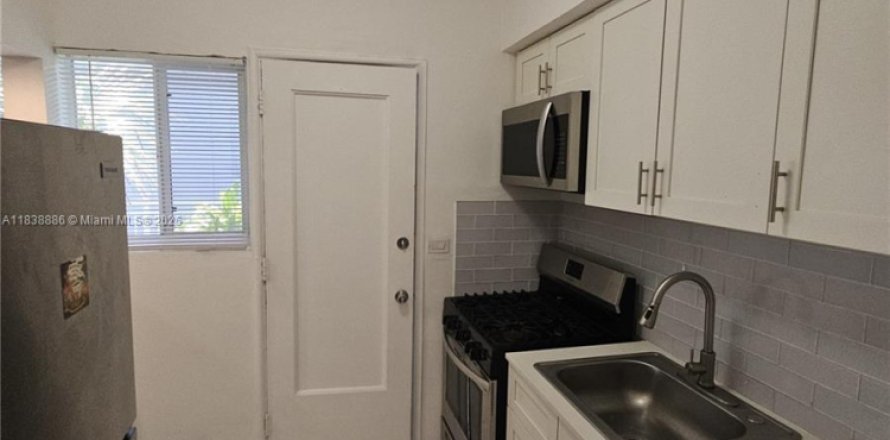 Villa ou maison à Miami Beach, Floride 2 chambres, 730.68 m2 № 1825630