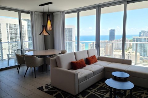 Copropriété à louer à Hollywood, Floride: 2 chambres, 98.48 m2 № 1860499 - photo 6