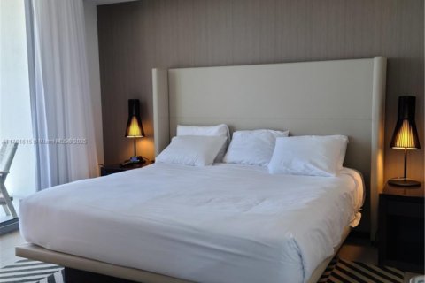 Copropriété à louer à Hollywood, Floride: 2 chambres, 98.48 m2 № 1860499 - photo 12
