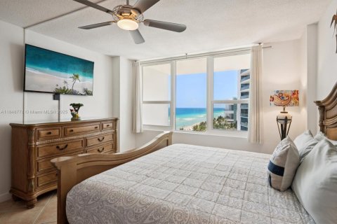 Copropriété à louer à Hollywood, Floride: 1 chambre, 88.26 m2 № 2023107 - photo 6