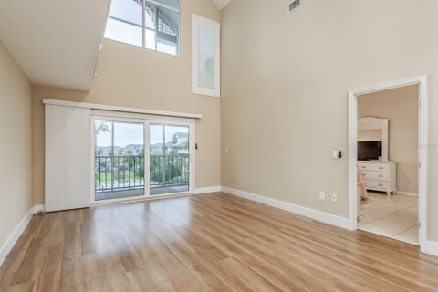 Condo in New Port Richey, Florida, 3 bedrooms  № 1900099 - photo 6