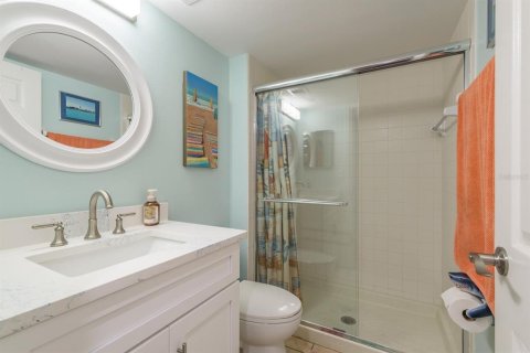 Condo in New Port Richey, Florida, 3 bedrooms  № 1900099 - photo 17