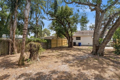Villa ou maison à louer à Clearwater, Floride: 2 chambres, 99.96 m2 № 2115899 - photo 16