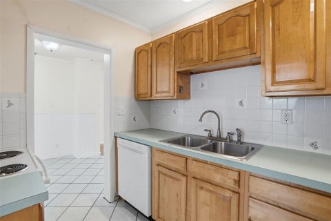 Villa ou maison à louer à Clearwater, Floride: 2 chambres, 99.96 m2 № 2115899 - photo 2