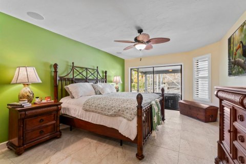 House in St. Lucie, Florida 3 bedrooms, 192.4 sq.m. № 2082835 - photo 13