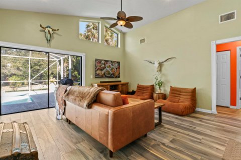 House in St. Lucie, Florida 3 bedrooms, 192.4 sq.m. № 2082835 - photo 16