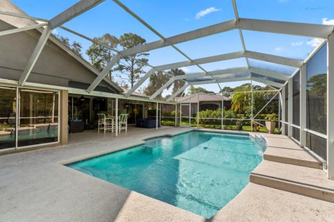 House in St. Lucie, Florida 3 bedrooms, 192.4 sq.m. № 2082835 - photo 6