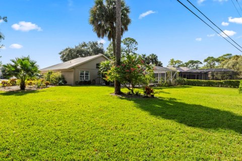 House in St. Lucie, Florida 3 bedrooms, 192.4 sq.m. № 2082835 - photo 30