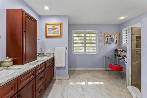 House in St. Lucie, Florida 3 bedrooms, 192.4 sq.m. № 2082835 - photo 20