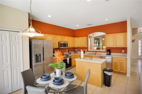Casa en venta en Davenport, Florida, 6 dormitorios, 257.43 m2 № 2231206 - foto 9