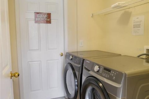 Casa en venta en Davenport, Florida, 6 dormitorios, 257.43 m2 № 2231206 - foto 17