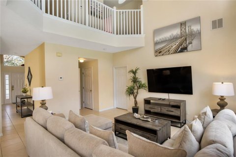 Casa en venta en Davenport, Florida, 6 dormitorios, 257.43 m2 № 2231206 - foto 4