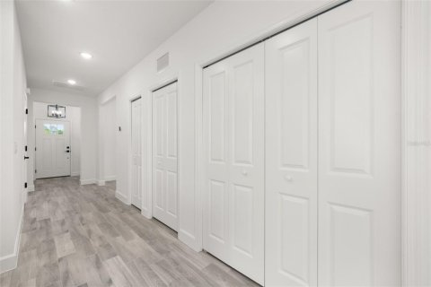 House in Sebring, Florida 3 bedrooms, 117.89 sq.m. № 2197000 - photo 8