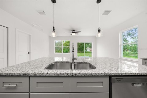 House in Sebring, Florida 3 bedrooms, 117.89 sq.m. № 2197000 - photo 14