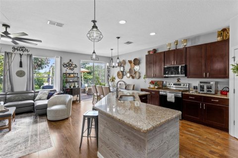 Villa ou maison à vendre à Orlando, Floride: 3 chambres, 162.76 m2 № 2295022 - photo 11