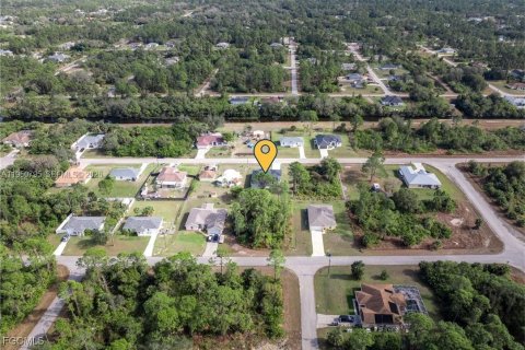 Villa ou maison à vendre à Lehigh Acres, Floride: 4 chambres, 163.32 m2 № 2006857 - photo 10