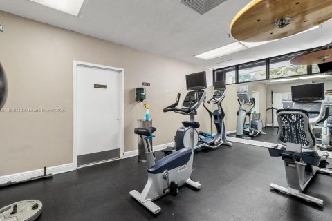 Copropriété à vendre à Miami, Floride: 3 chambres, 175.59 m2 № 1949702 - photo 22